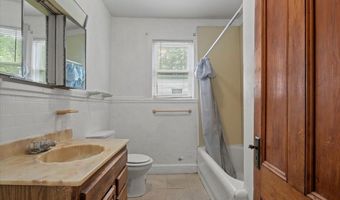 17 Neponset Ave, Boston, MA 02136