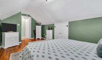43 Everett Dr, Andover, NJ 07801