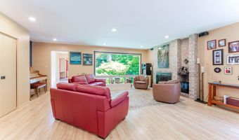4221 ELIZABETH Ln, Annandale, VA 22003