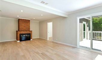 1956 N Roosevelt, Altadena, CA 91001
