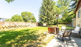 621 Lakeside Dr, Blackfoot, ID 83221