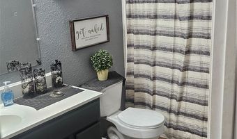 718 Seabreeze St, Alice, TX 78332
