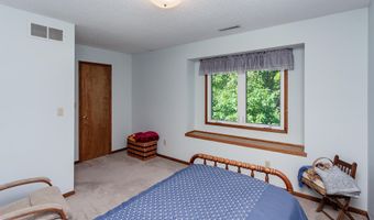 3806 Columbine Ave, Ames, IA 50010
