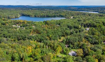 136 Padanaram Rd, Danbury, CT 06811