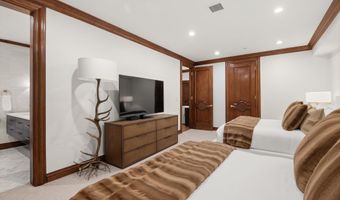918 S Mill St A, Aspen, CO 81611