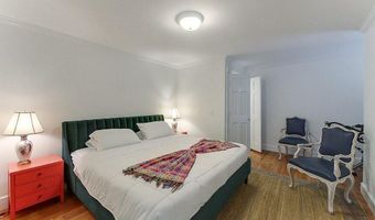 34 Catherine St A, Newport, RI 02840