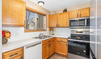15537 Foghorn Ln 45, Apple Valley, MN 55124