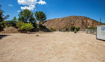 32201 Joaquin Dr, Acton, CA 93510