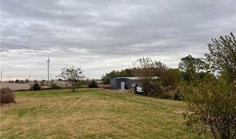 8785 NW Glenwood Rd, Amity, MO 64422