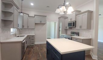 422 E Magnolia St, Abbeville, LA 70510