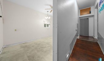 313 S 6th Ave, Brandon, SD 57005