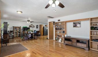 1301 S Tyler Ave, Aurora, MO 65605