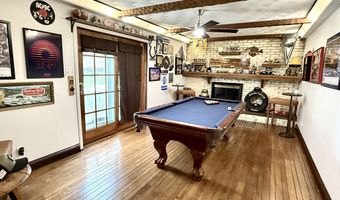 6419 Woodwind Dr, Indianapolis, IN 46217