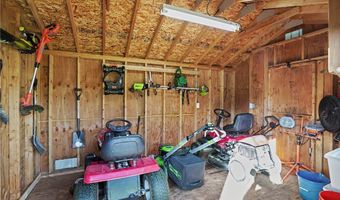 1540 Lilly Ln, Alliance, OH 44601