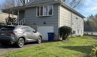 27 Plateau Ave, Bridgeport, CT 06606