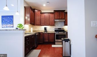 42577 SUNSET RIDGE Sq, Ashburn, VA 20148