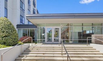 145 RIVERHAVEN Dr 309, Oxon Hill, MD 20745