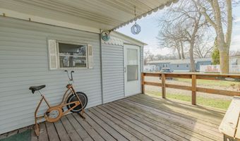 92 Rohr St #5, Arnolds Park, IA 51331