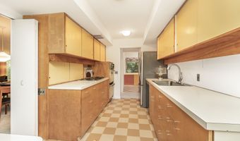 2707 Englave Dr, Ann Arbor, MI 48103