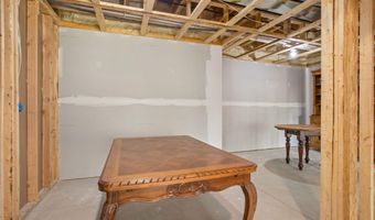 1663 Fairview Dr, Allegan, MI 49010