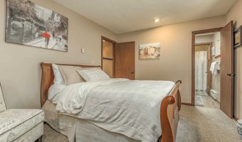 17 Lakeview Cir, Angel Fire, NM 87710