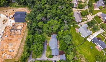 3 Topwood Dr, Ballwin, MO 63011