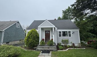 165 GREENFIELD Dr, Bridgeport, CT 06606