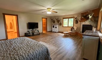 1537 270th St, Argyle, IA 52619