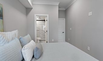3 W CLEMENT St, Baltimore, MD 21230