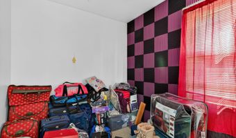 3 Young Ave, Amsterdam, NY 12010