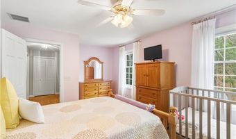 113 Log Rd, North Smithfield, RI 02830