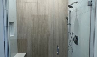 855 Club Dr W, Aurora, OH 44202