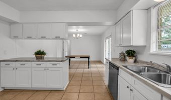 2505 Shady Ln, Biloxi, MS 39531