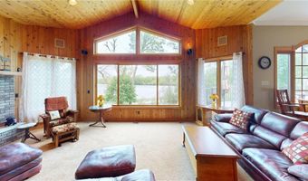 2704 Campus Ln, Albert Lea, MN 56007