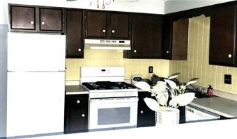 5 Garibaldi St 36, North Providence, RI 02911