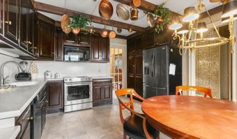 2730 W CHEW St, Allentown, PA 18104