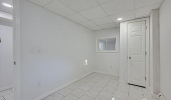 320 Demorest Ave, Avenel, NJ 07001