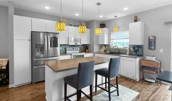 3906 Lone Peak Dr, Bismarck, ND 58503