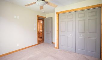 1004 Thomas Dr NE, Alexandria, MN 56308