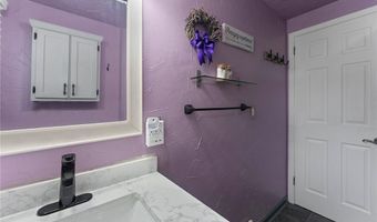 122 S Edgehill Ave, Austintown, OH 44515