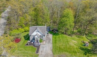 70 Cedar Tree Dr, Alloway, NJ 07422