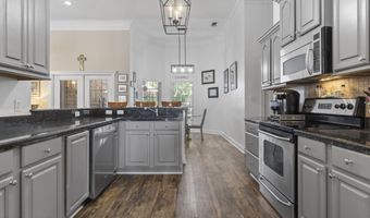 2303 Rue Maison, Biloxi, MS 39532