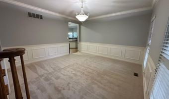 570 Castle Ridge Dr, Ballwin, MO 63021