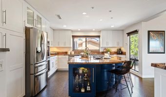 2709 Unicornio St, Carlsbad, CA 92009