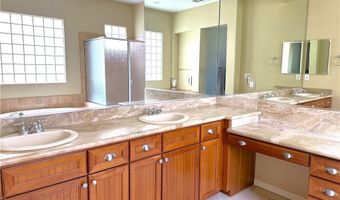 33 Glade Water Dr, Henderson, NV 89052