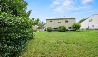 29 E MAPLE Ave, Bellmawr, NJ 08031
