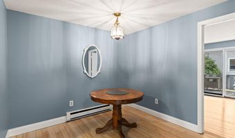 733 W Main St G, Barnstable, MA 02630