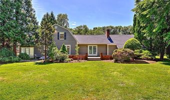 15 Sylvia Ln, Lincoln, RI 02865
