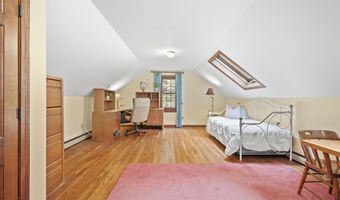 10 Candlewood Dr, Amherst, NH 03031