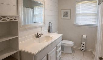 230 Madison St, Abingdon, VA 24210